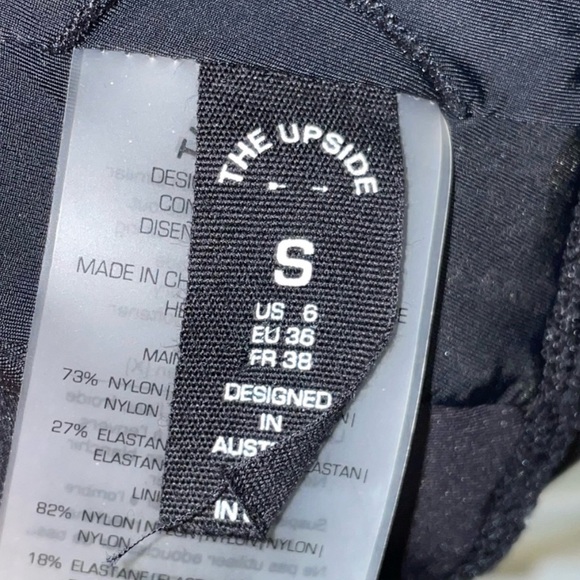 The upside black bra - Picture 4 of 4